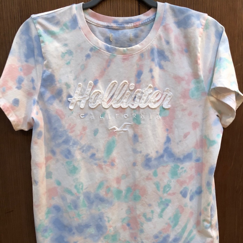 Hollister pastel tie dye shirt - size Small